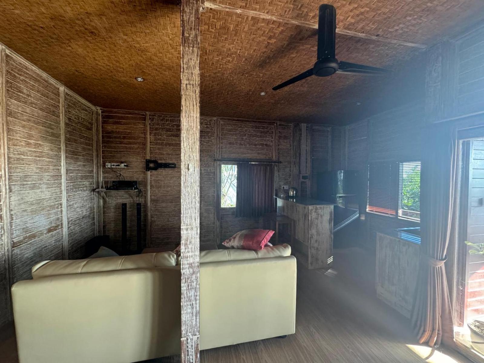 Hotel Kov Ceningan à Lembongan Extérieur photo
